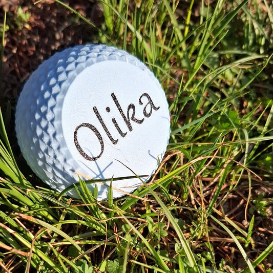 Húsvéti tojás titkos tárolóval és névvel